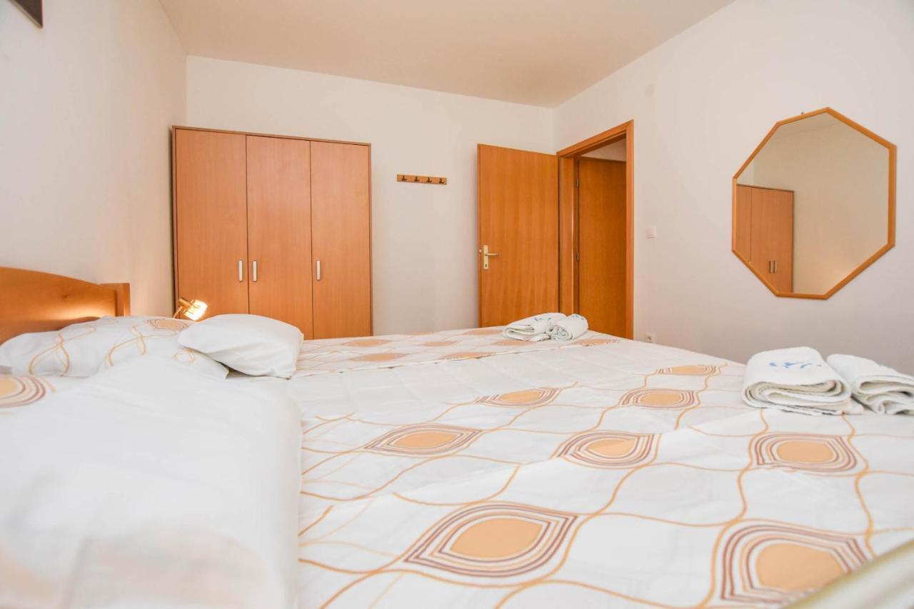 Apartments Dandelion Biograd Na Moru Extérieur photo