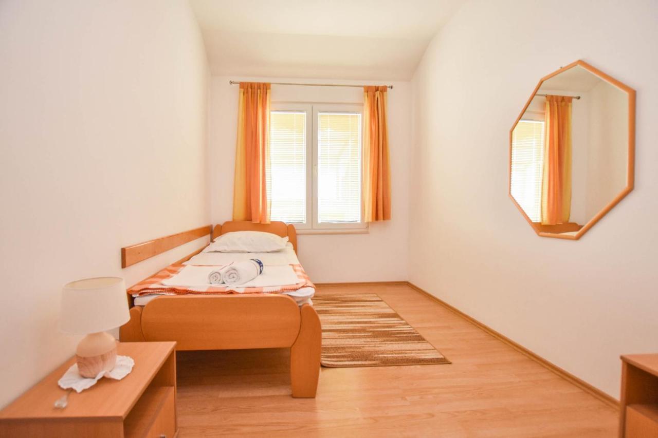 Apartments Dandelion Biograd Na Moru Extérieur photo