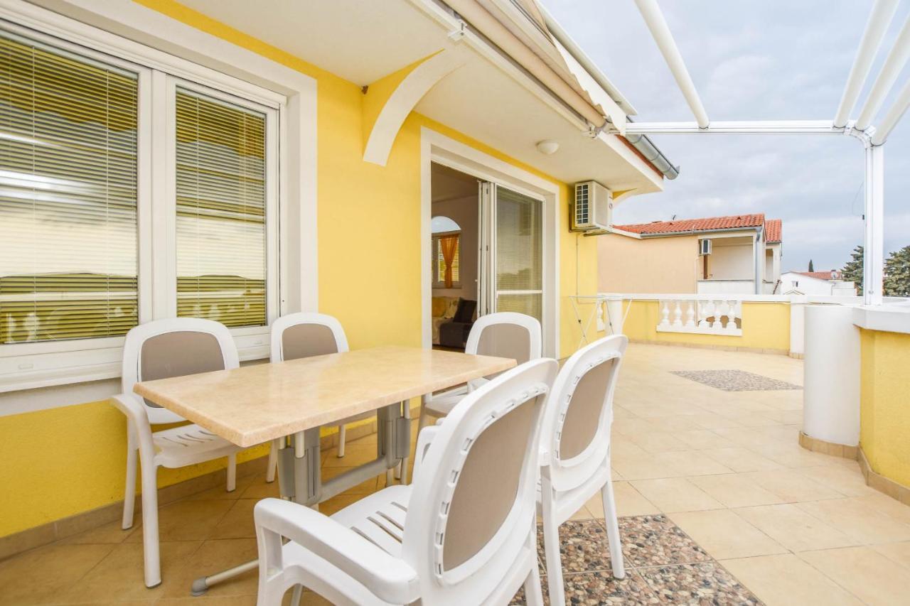 Apartments Dandelion Biograd Na Moru Extérieur photo