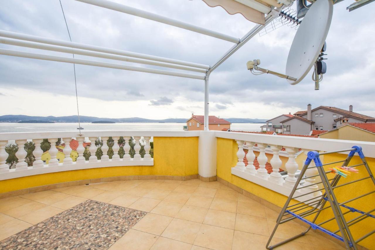 Apartments Dandelion Biograd Na Moru Extérieur photo