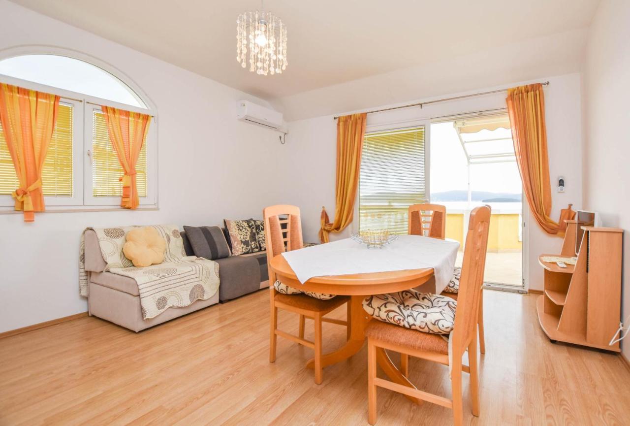 Apartments Dandelion Biograd Na Moru Extérieur photo