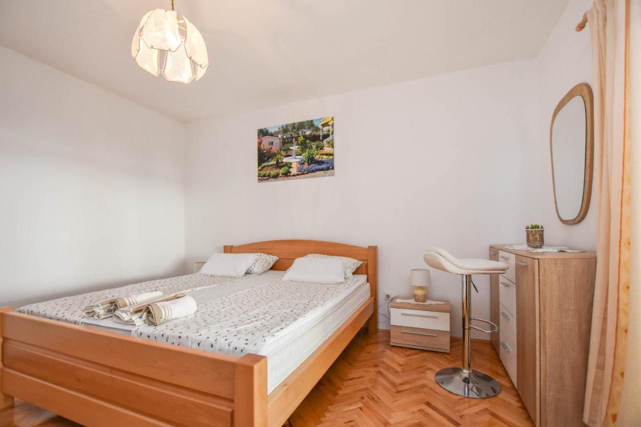 Apartments Dandelion Biograd Na Moru Extérieur photo