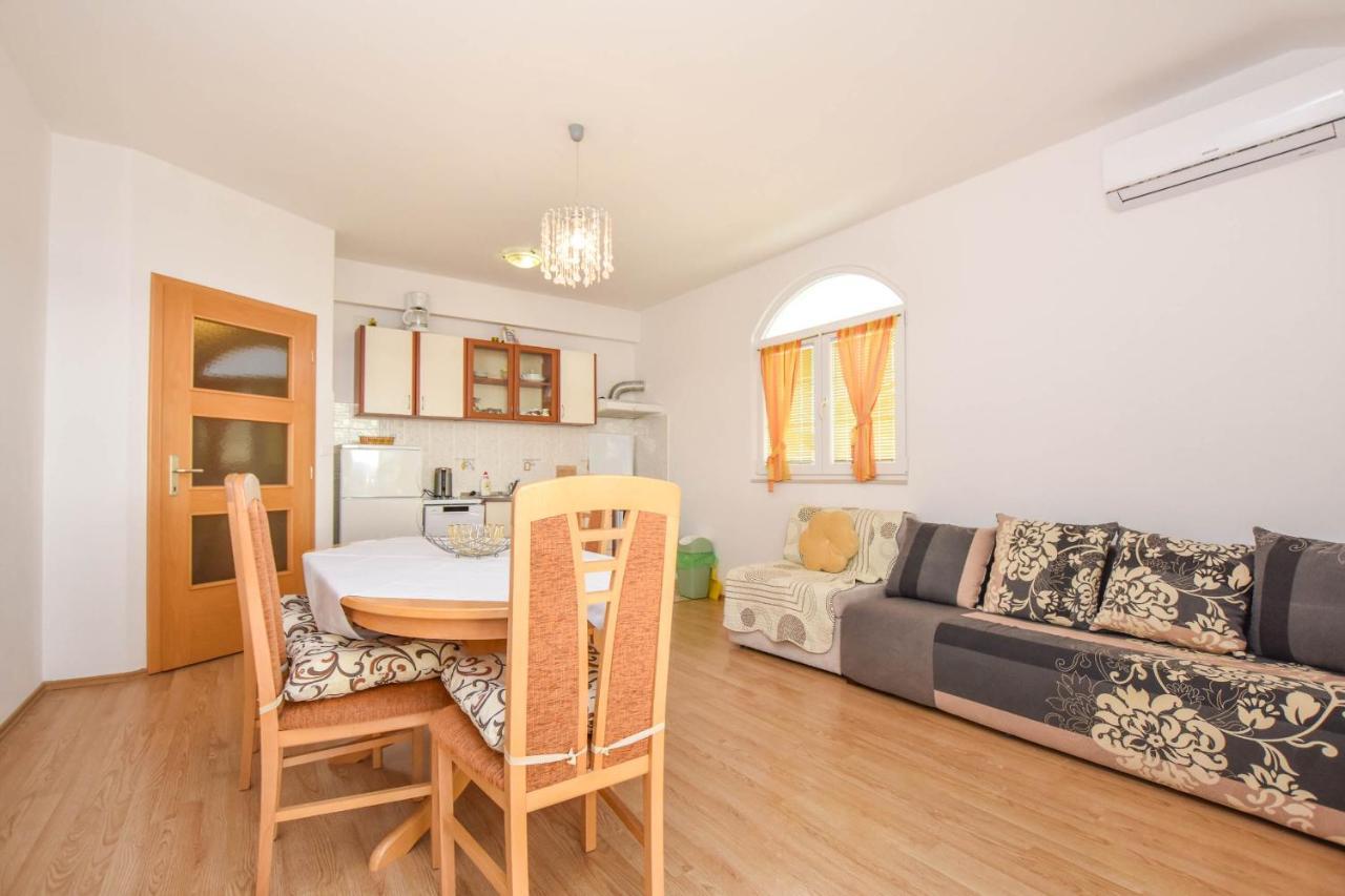 Apartments Dandelion Biograd Na Moru Extérieur photo