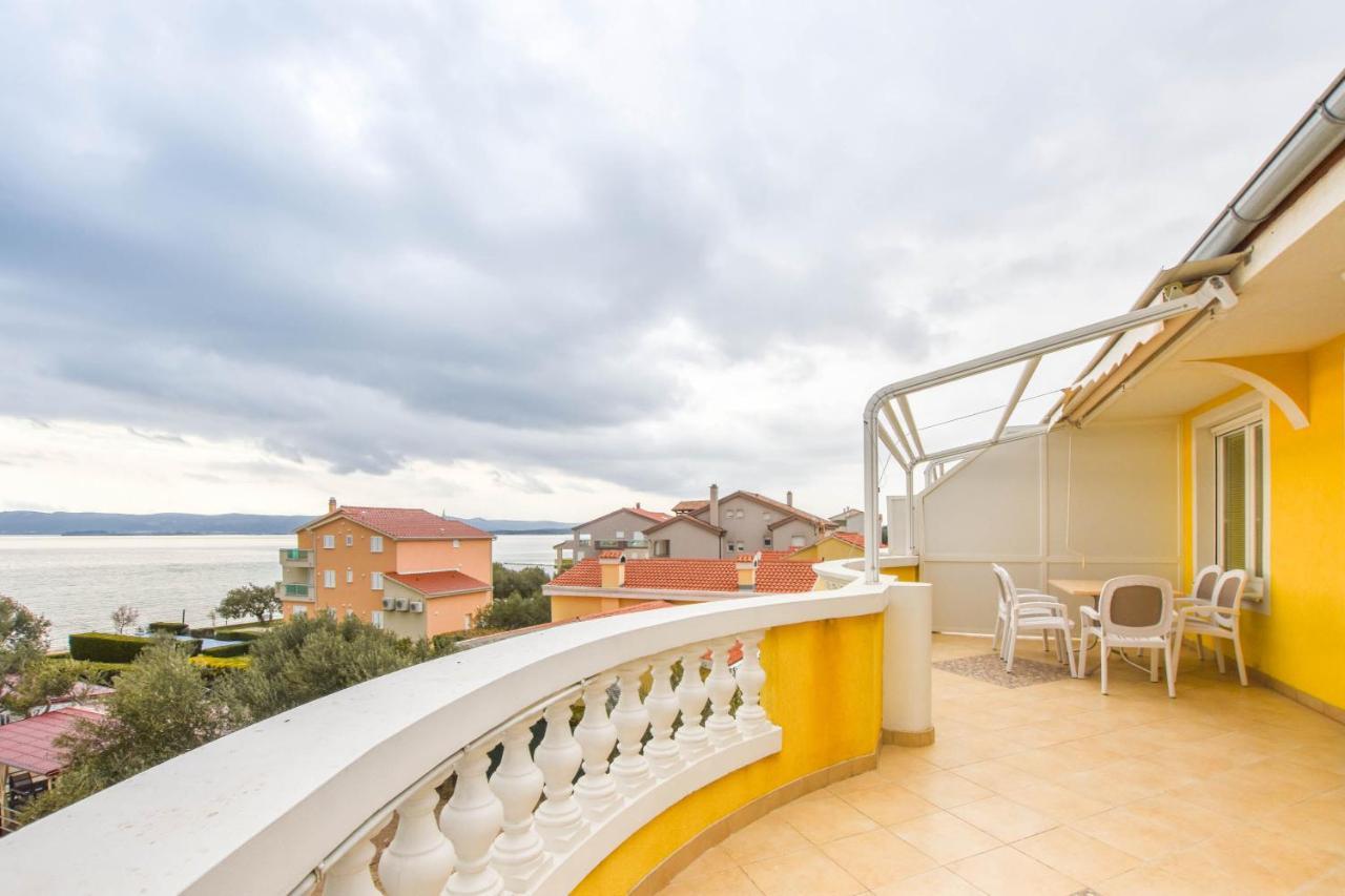 Apartments Dandelion Biograd Na Moru Extérieur photo