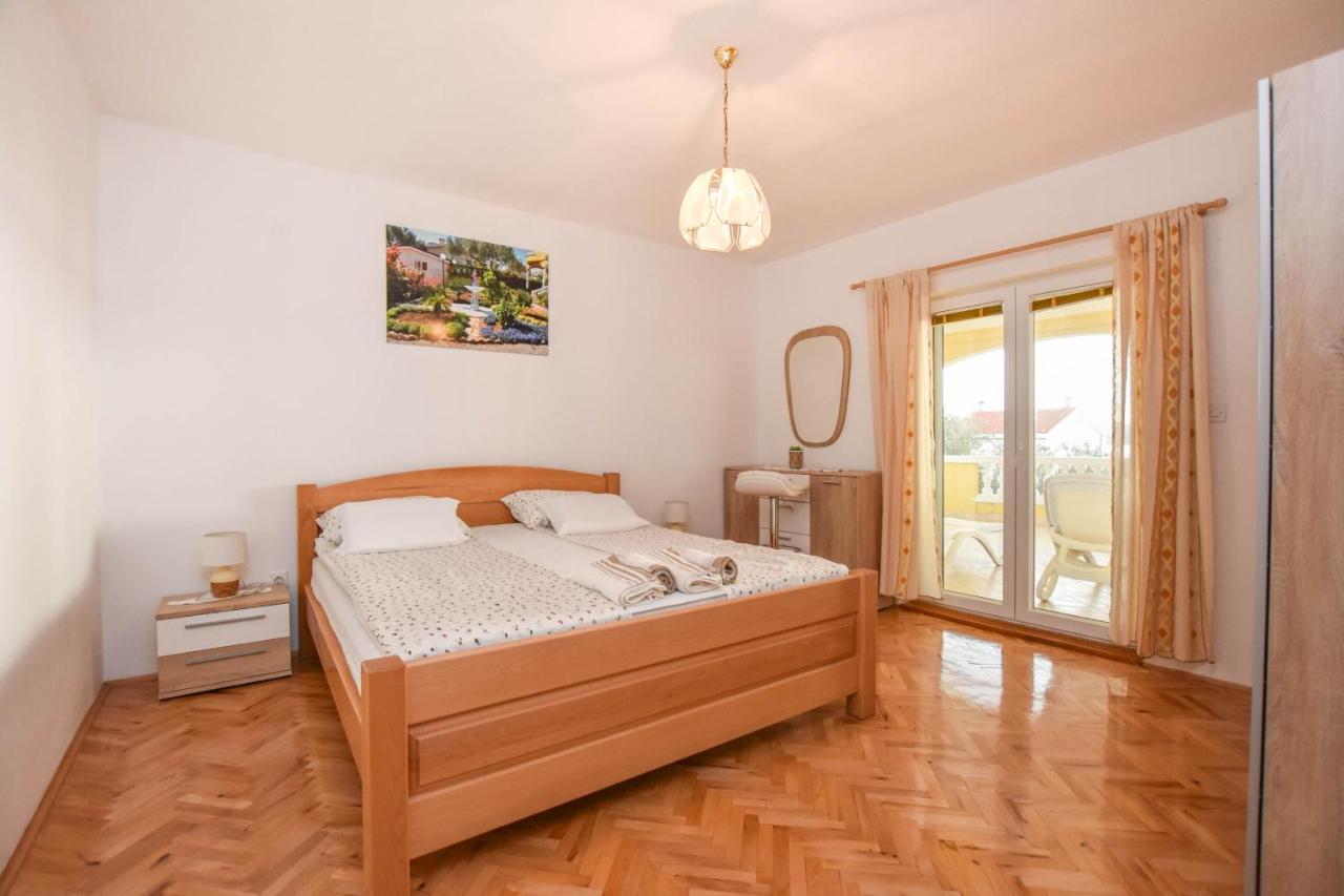 Apartments Dandelion Biograd Na Moru Extérieur photo